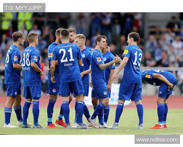 德乙菲尔特与基尔对决前瞻分析双方状态与战术探讨