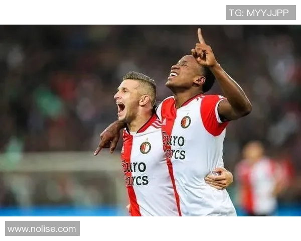 央视直播国际足球比赛精彩瞬间回顾与分析全方位解读赛事背后的故事与情感